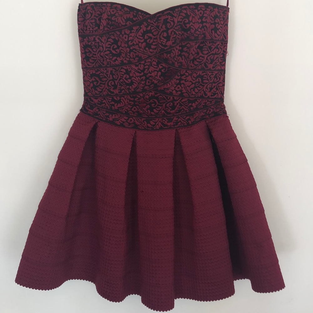 Burgundy bandage cocktail dress